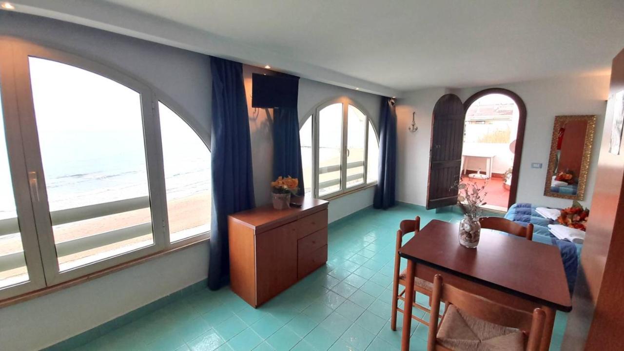 אנזיו Casa Vacanze Elianto מראה חיצוני תמונה