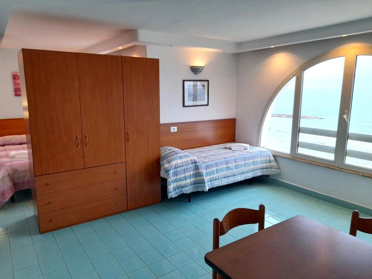 אנזיו Casa Vacanze Elianto מראה חיצוני תמונה
